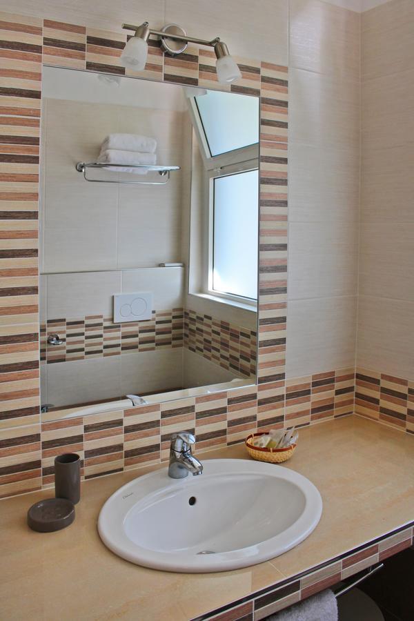 Hotel Flora Белларія-Іджеа-Марина Екстер'єр фото